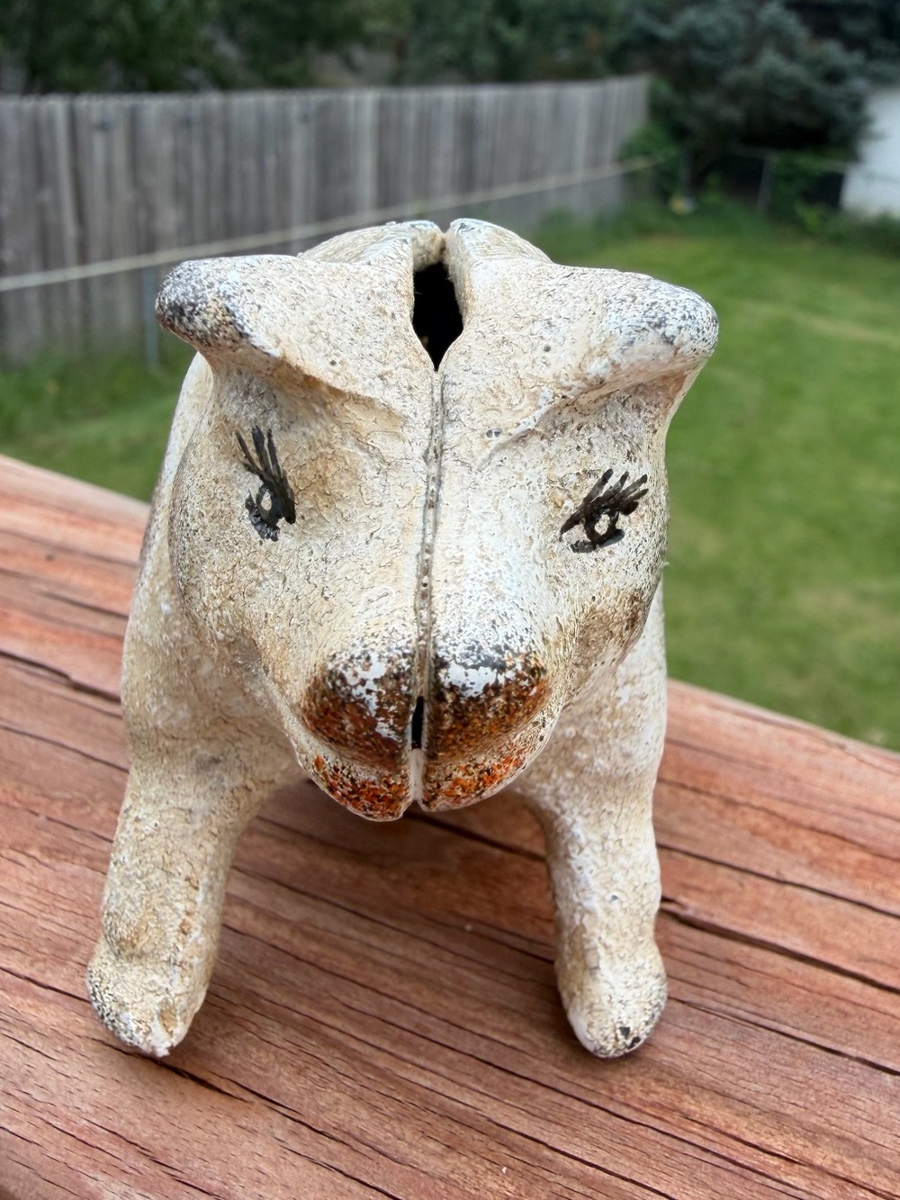 Vintage Cast Iron Sitting Pig Still Bank
- Authentic Aged Patina